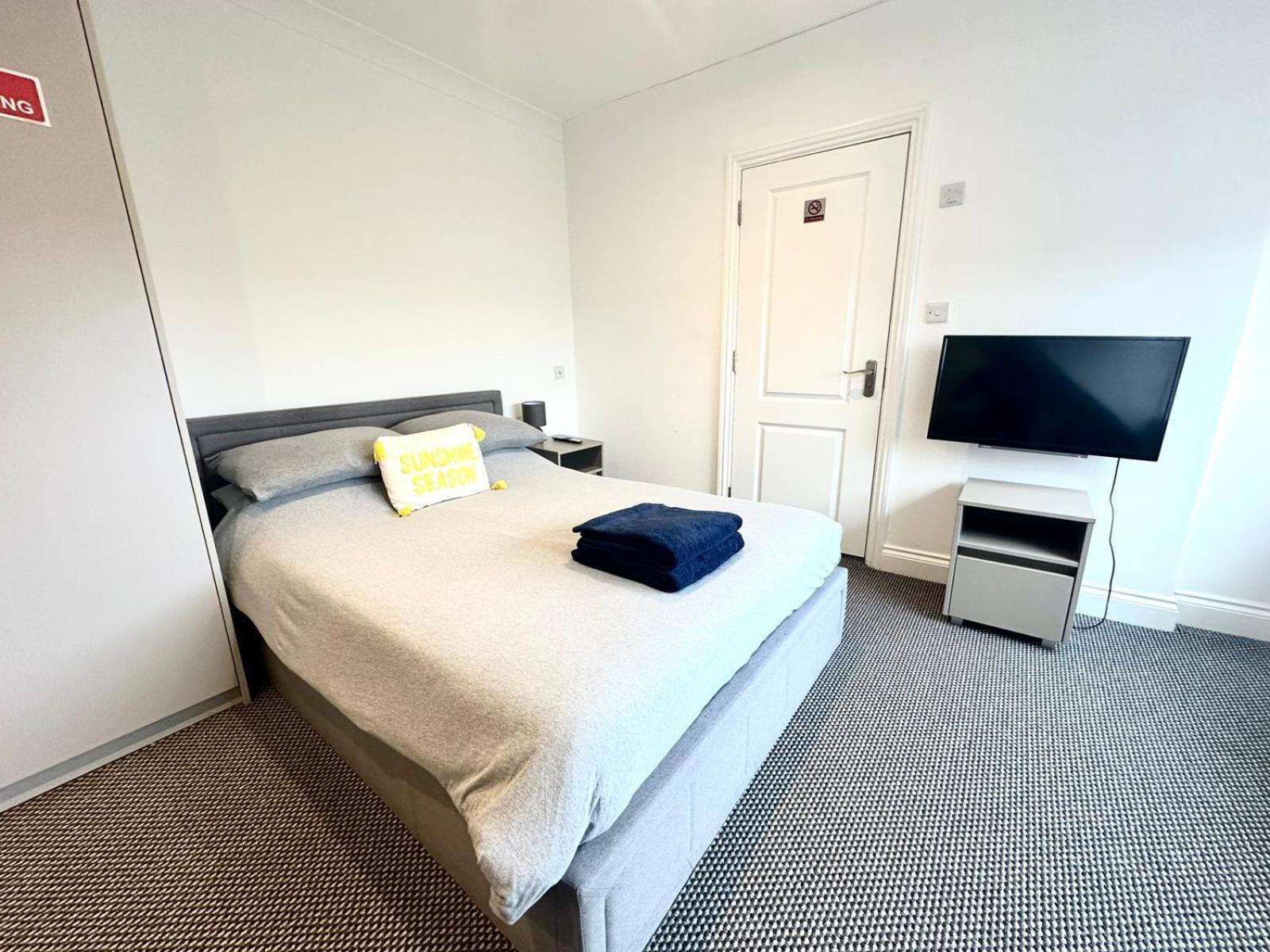 Stylish Modern, Private Apartment,15 Mins To Central London Hendon Kültér fotó