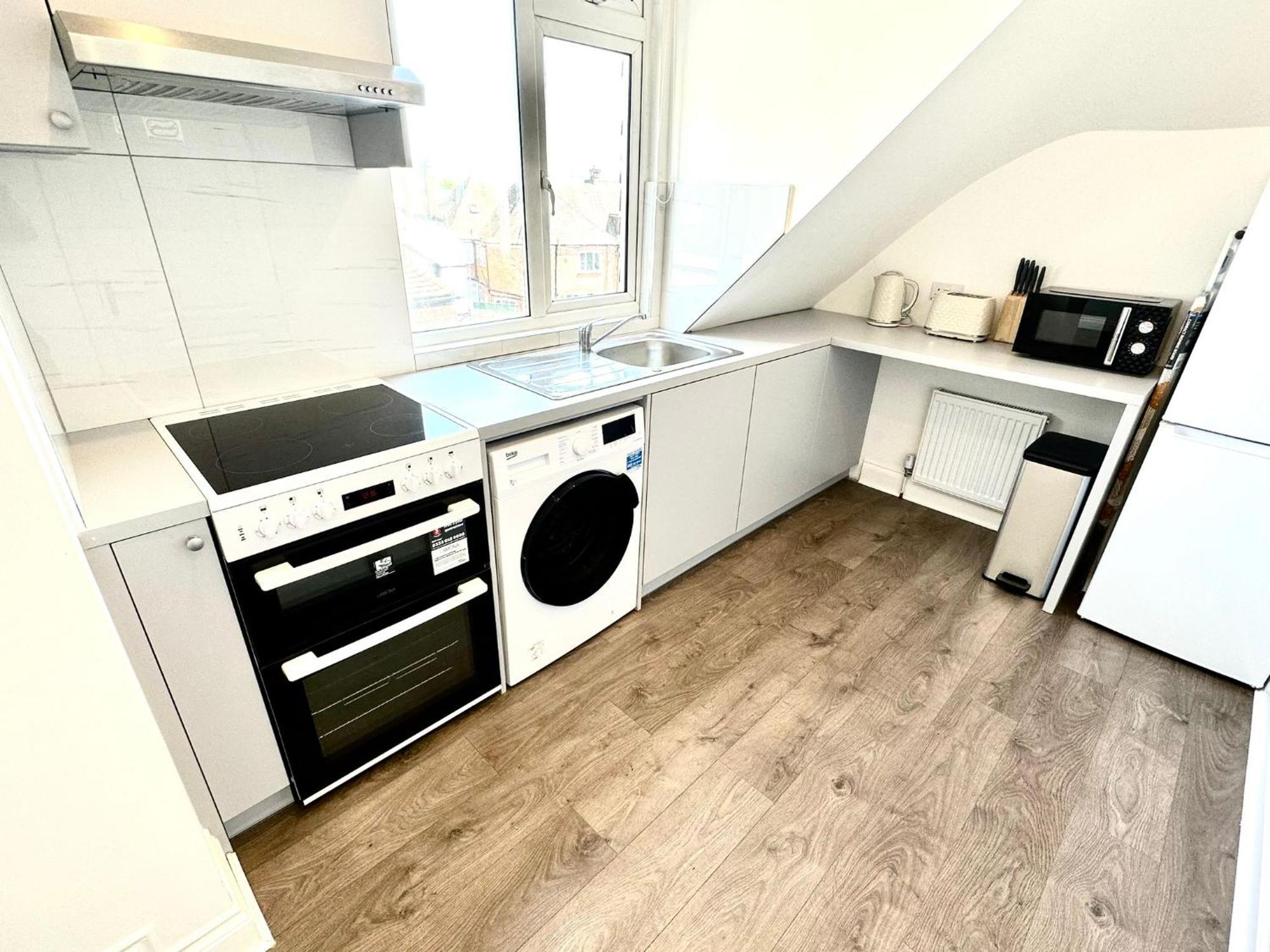 Stylish Modern, Private Apartment,15 Mins To Central London Hendon Kültér fotó