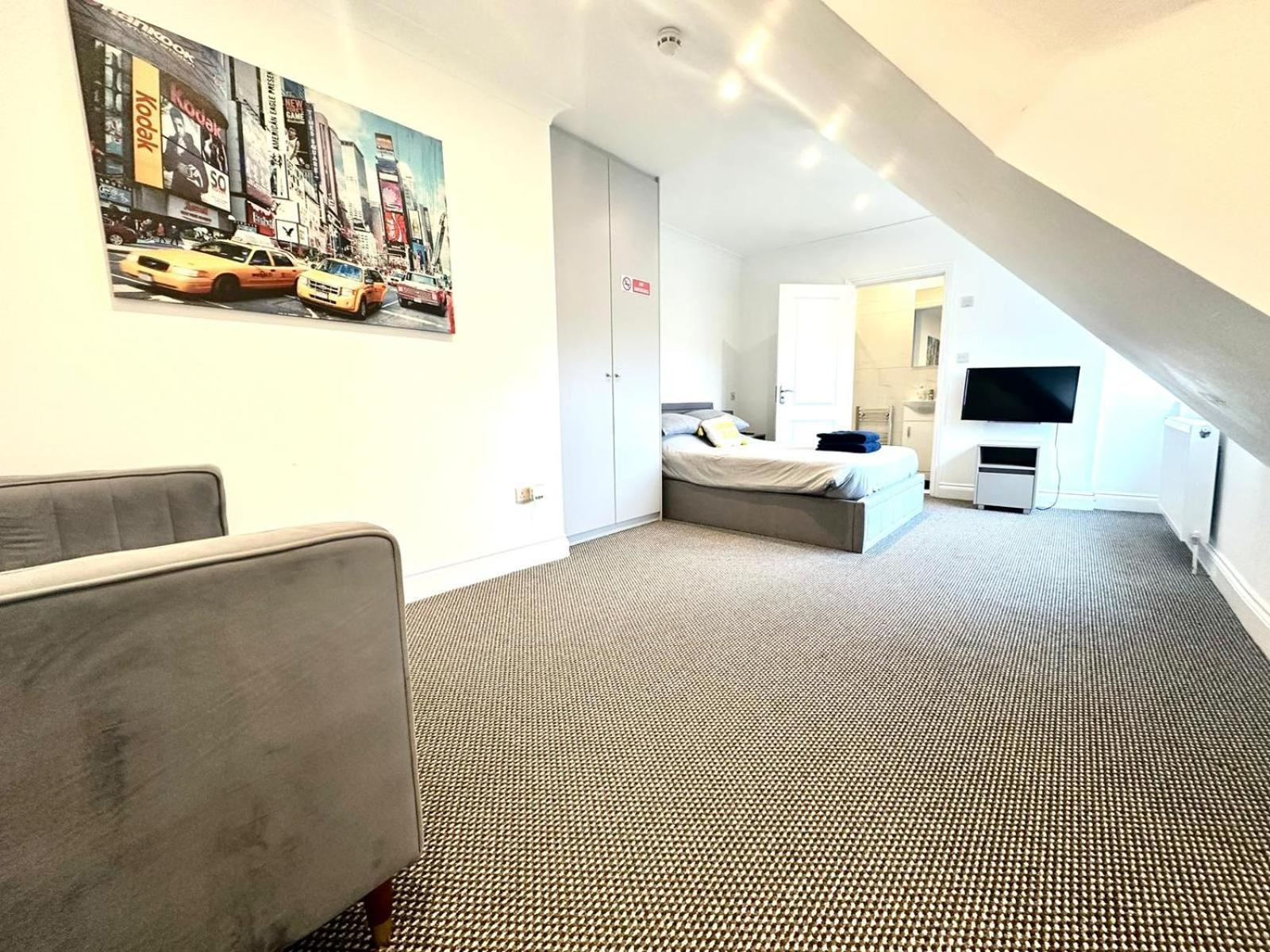 Stylish Modern, Private Apartment,15 Mins To Central London Hendon Kültér fotó