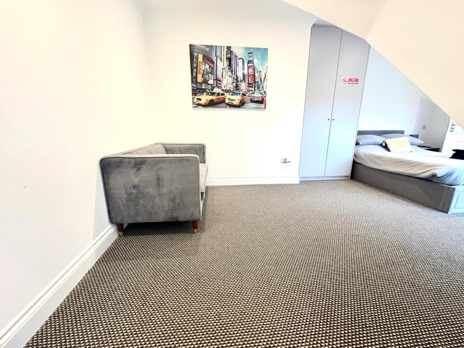 Stylish Modern, Private Apartment,15 Mins To Central London Hendon Kültér fotó