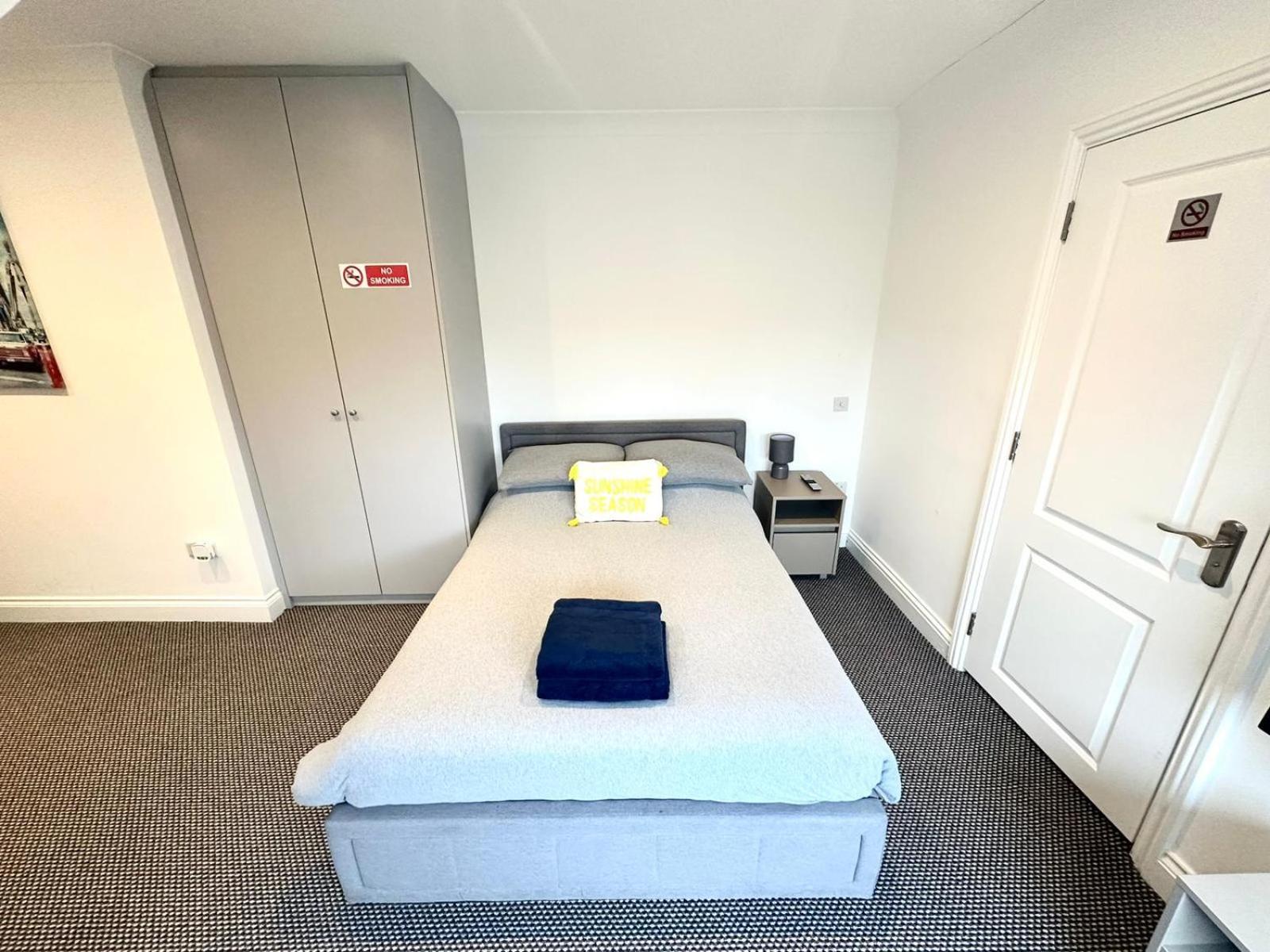 Stylish Modern, Private Apartment,15 Mins To Central London Hendon Kültér fotó